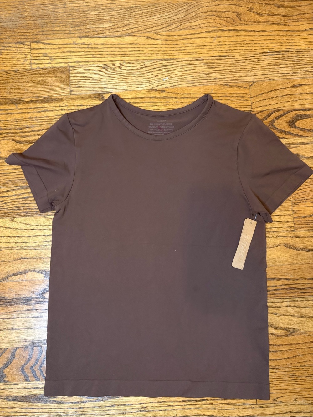 SKIMS Soft Smoothing Seamless T-Shirt in Cocoa- NWT